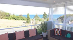 The Sands views over Caves Beach